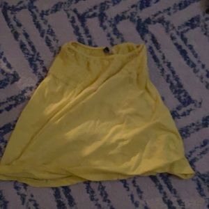 Women’s strapless top